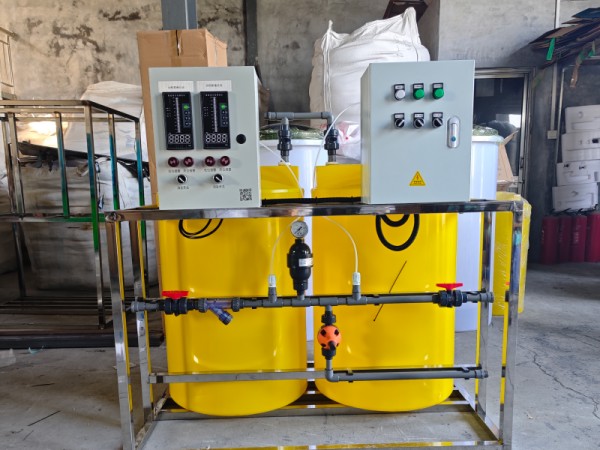 全自动加药装置：为工业水系统配备丨富丰利