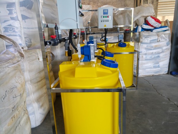 富丰利：24小时智能在线管家自动加药装置