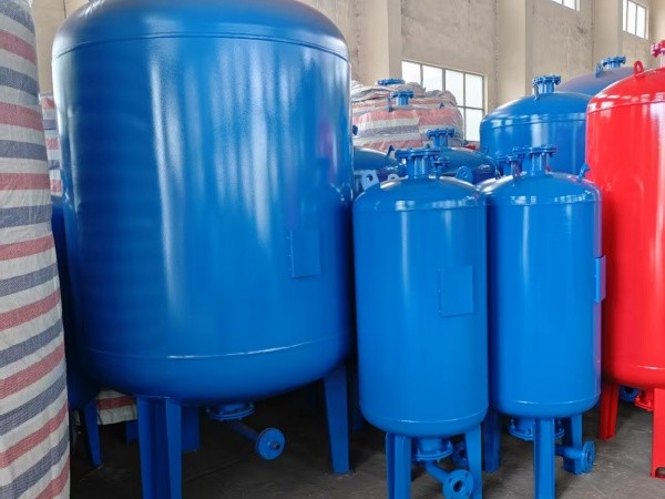 膨胀罐在定压补水中的作用是什么丨富丰利